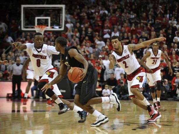 #9 Louisville Surges Past Pittsburgh With Huge Second Half