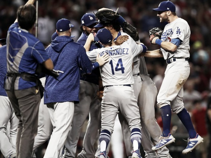 Los Angeles Dodgers sweep Arizona Diamondbacks to advance to National League Championship Series