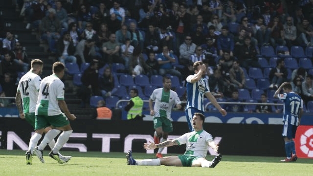 El Extremadura UD conquista Riazor en detrimento del Deportivo de la Coruña