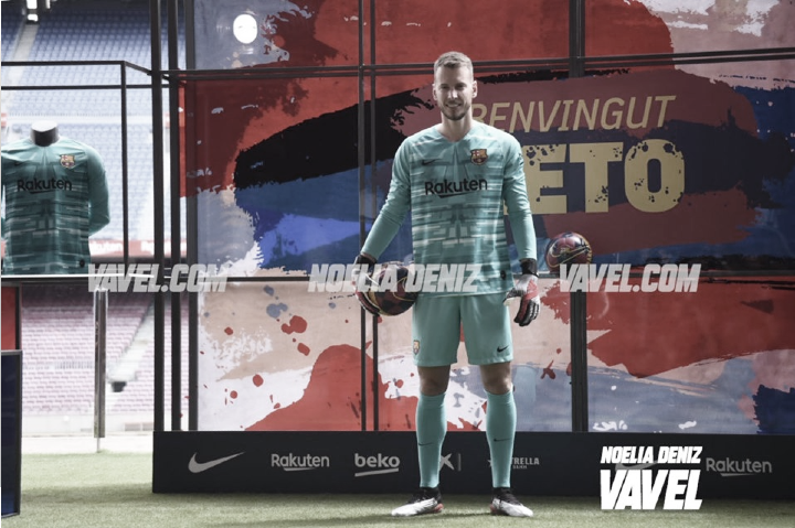 Neto, presentado con el Barça Neto, presentado con el Barça