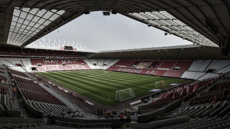 Middlesbrough volta à 1ª divisão do futebol inglês