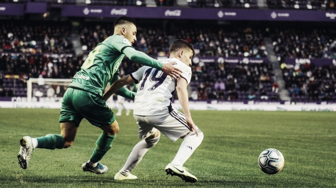 Previa Real Valladolid-Real Sociedad: Zorrilla abre sus puertas
al inicio liguero Previa Real Valladolid-Real Sociedad: Zorrilla abre sus puertas
al inicio liguero
