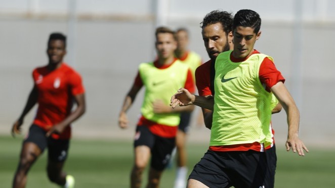 Quini se une a la lista de lesionados del Granada CF Quini se une a la lista de lesionados del Granada CF
