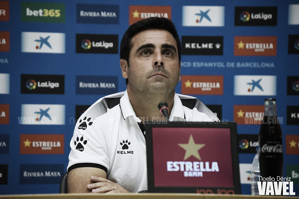David Gallego: "No me cabe en la cabeza que mi equipo se
relaje" David Gallego: "No me cabe en la cabeza que mi equipo se
relaje"