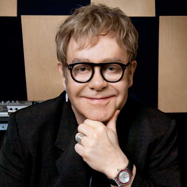 Elton John estrena nuevo single `Looking Up´