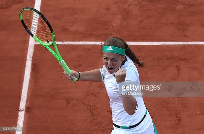Defending champ Djokovic loses in French Open