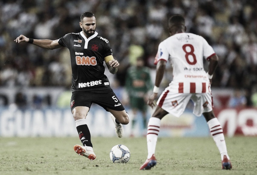 Castan tem lesão na coxa confirmada e vira dúvida para semifinal do Campeonato Carioca