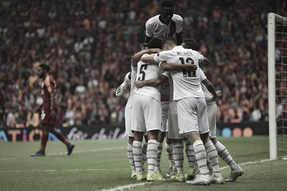 Em jogo truncado, Paris Saint-Germain bate Galatasaray na Turquia Em jogo truncado, Paris Saint-Germain bate Galatasaray na Turquia