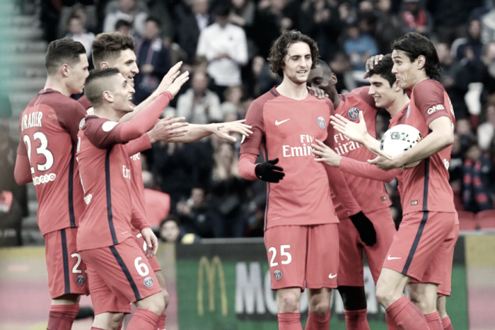 El PSG golea al Bastia y apura sus opciones de título