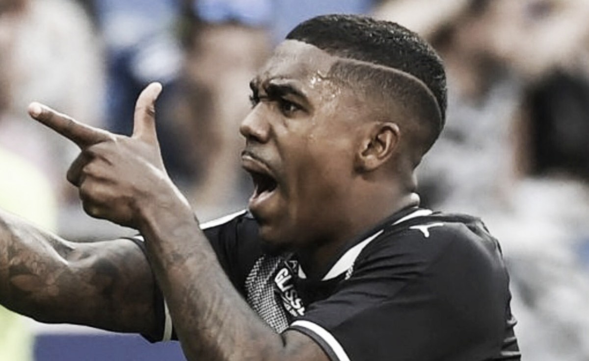 Roma anuncia acerto com Malcom, mas Barcelona tenta atravessar acordo Roma anuncia acerto com Malcom, mas Barcelona tenta atravessar acordo