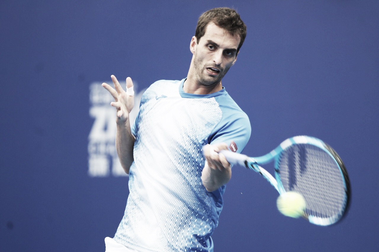 Ramos-Vinolas surpreende, vence Monfils em sets diretos e avança às semis do ATP 250 de Zhuhai Ramos-Vinolas surpreende, vence Monfils em sets diretos e avança às semis do ATP 250 de Zhuhai