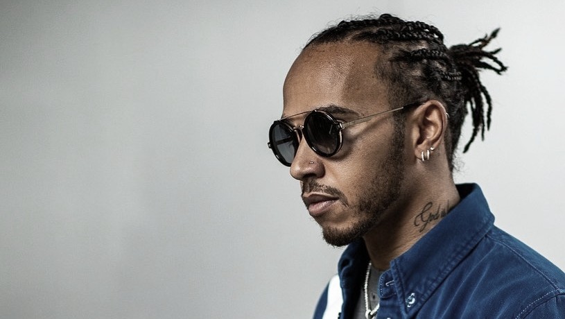 Único piloto preto da F1, Lewis Hamilton aponta silêncio de companheiros de profissão Único piloto preto da F1, Lewis Hamilton aponta silêncio de companheiros de profissão