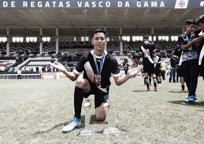 Joia sub-17 do Vasco, Kauã Lucas mira sucesso no Brasileirão: "Ser campeão é a melhor sensação" Joia sub-17 do Vasco, Kauã Lucas mira sucesso no Brasileirão: "Ser campeão é a melhor sensação"