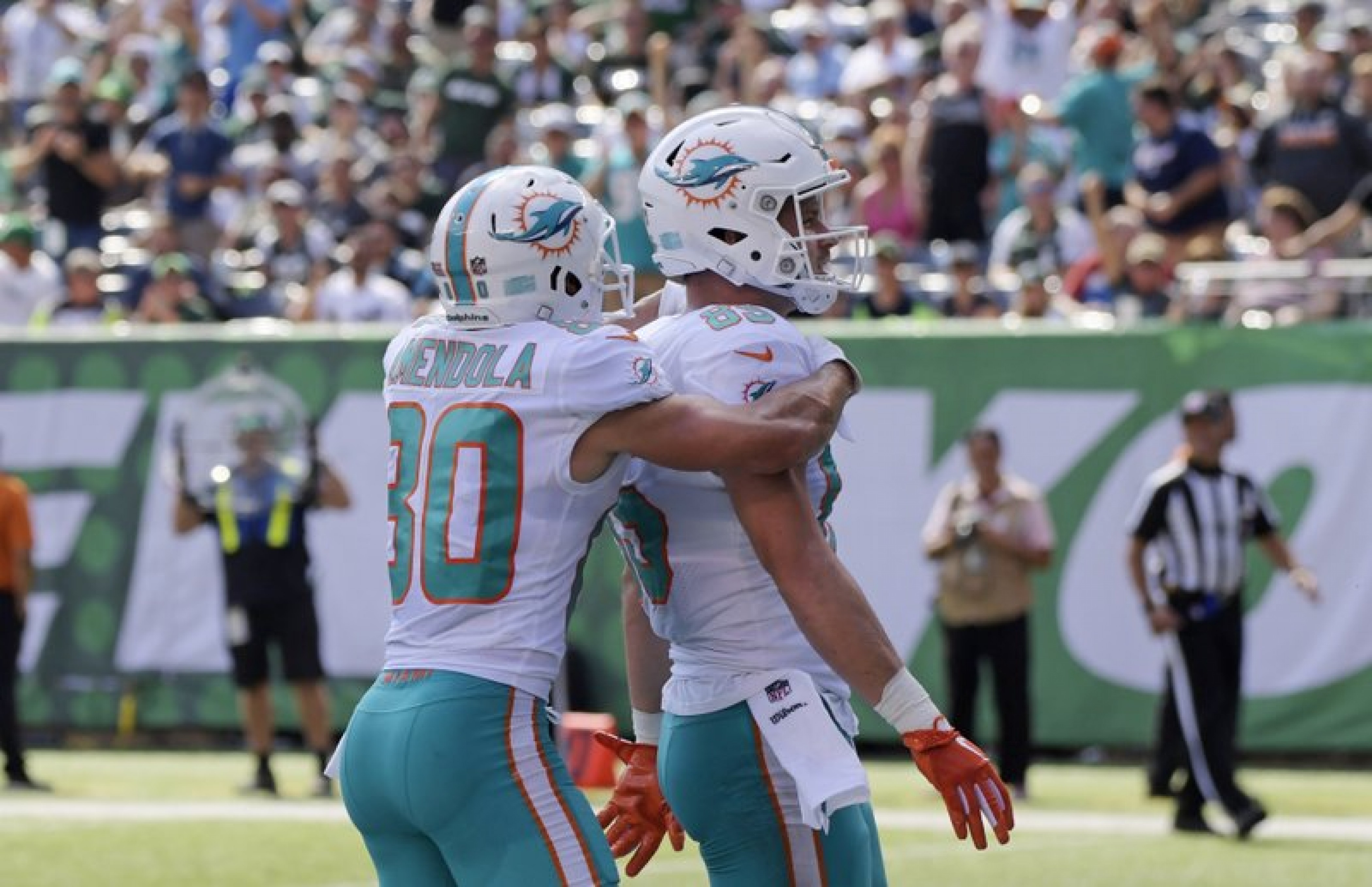 Miami Dolphins defeat turnover-prone New York Jets