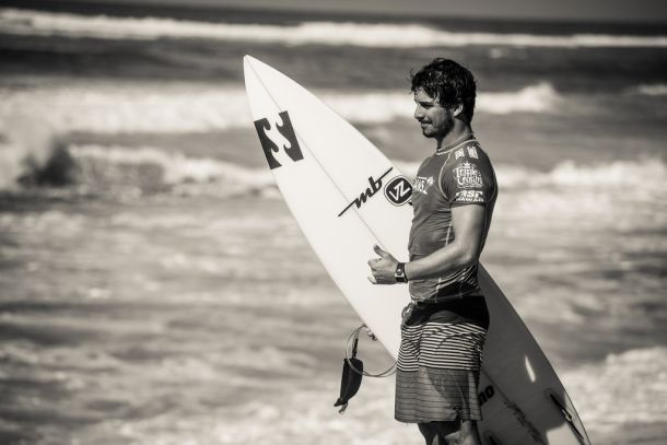 Muere asesinado el surfista Ricardo dos Santos
