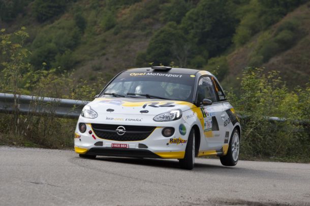 Esteban Vallín y el Opel Adam logran el Campeonato de España de R2