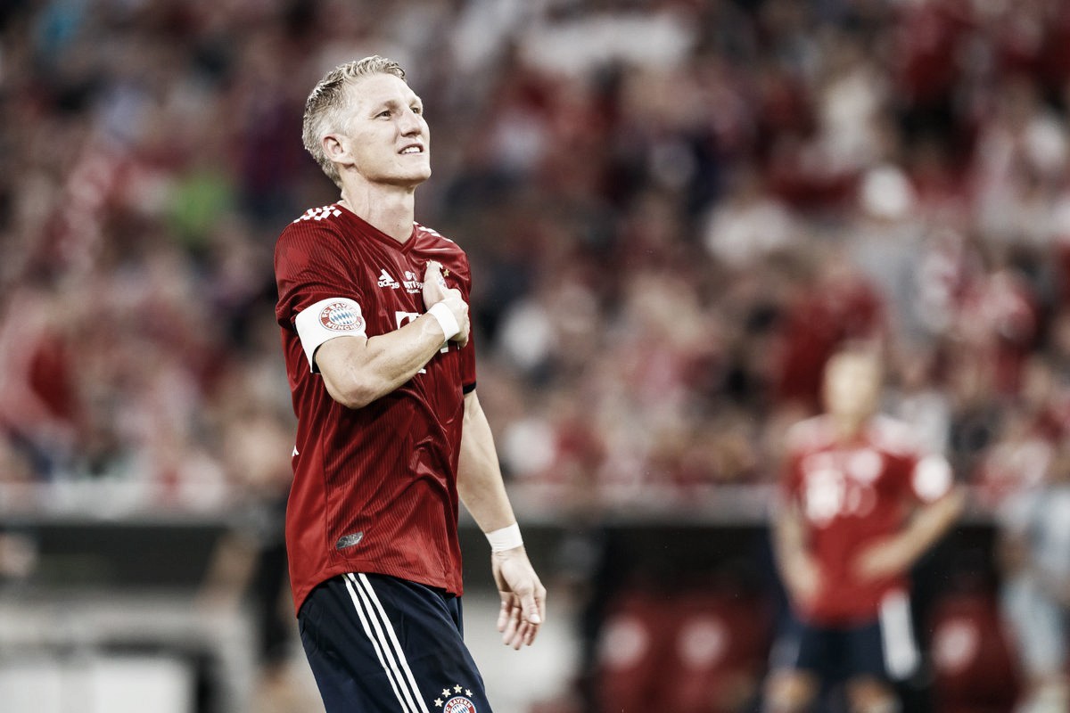 Schweinsteiger marca em jogo de despedida e Bayern goleia Chicago Fire Schweinsteiger marca em jogo de despedida e Bayern goleia Chicago Fire