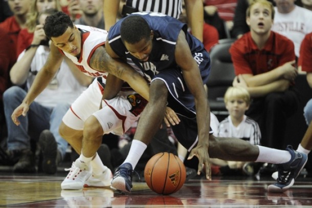 Second Half Rout Leads Louisville To Blowout Victory Over North Florida, 89-61