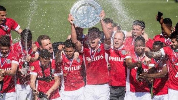 Clamoroso in Eredivisie: l'Ajax pareggia ed il PSV è campione!