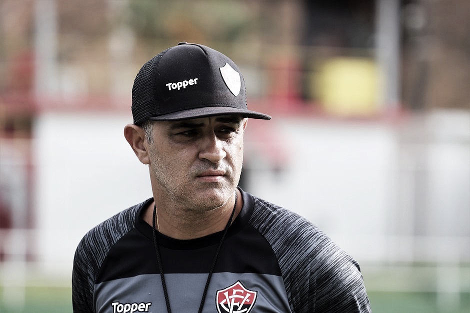 Marcelo Chamusca não é mais treinador do Vitória