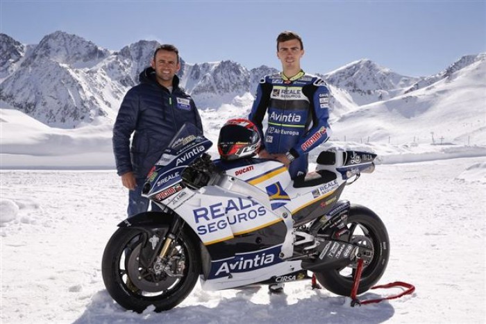 Spectacular unveil for the Reale Avinta Racing Team in Andorra