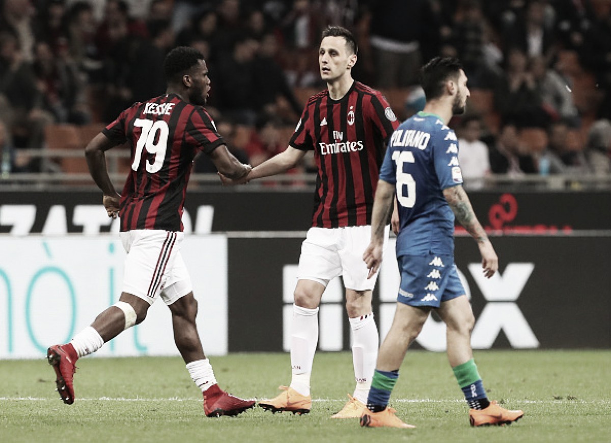 Milan pressiona, mas tropeça contra Sassuolo em casa