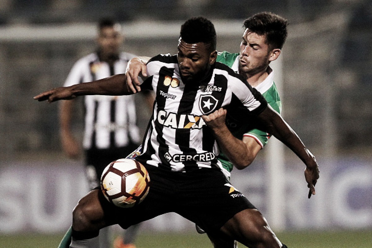Pimpão marca no fim, Botafogo vira sobre Audax Italiano e sai na frente pela Sul-Americana