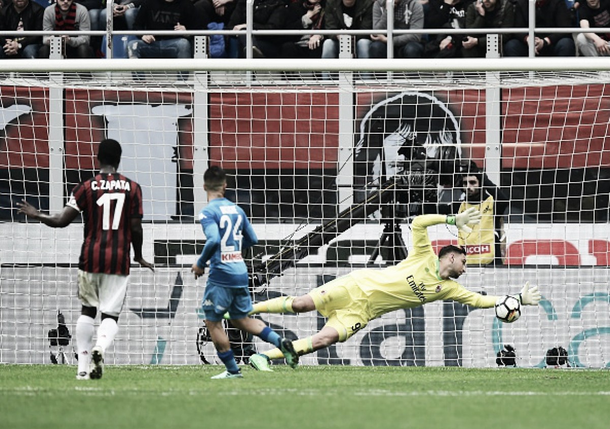 Donnarumma salva no fim, Milan e Napoli empatam e veem objetivos ficarem distantes Donnarumma salva no fim, Milan e Napoli empatam e veem objetivos ficarem distantes