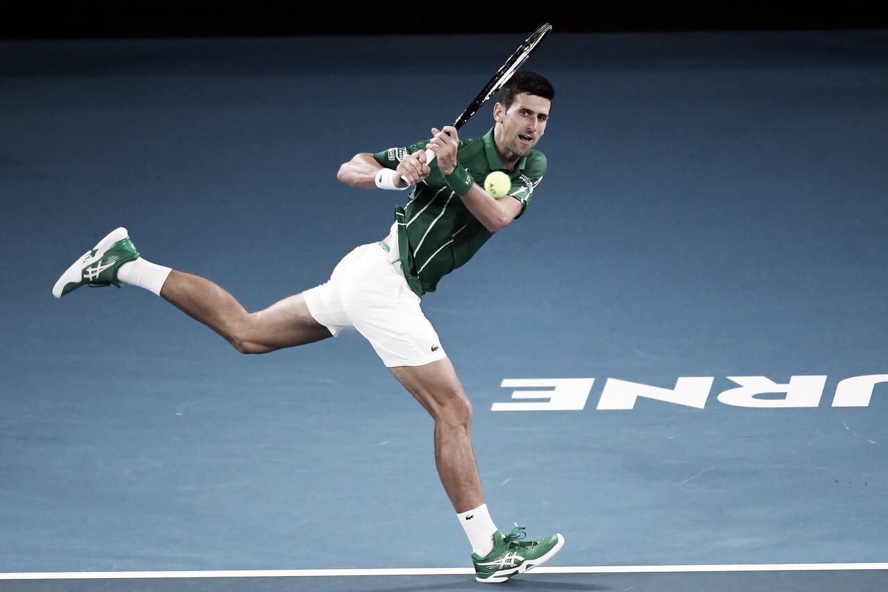 Djokovic leva susto, mas vence Struff na estreia do Australian Open Djokovic leva susto, mas vence Struff na estreia do Australian Open