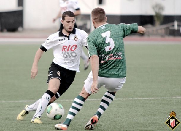 El Racing de Ferrol buscará, ante el Caudal Deportivo, colarse en zona playoff