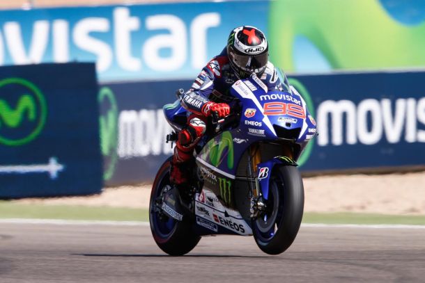 MotoGP: Marquez Crashes, Lorenzo Wins At Aragon