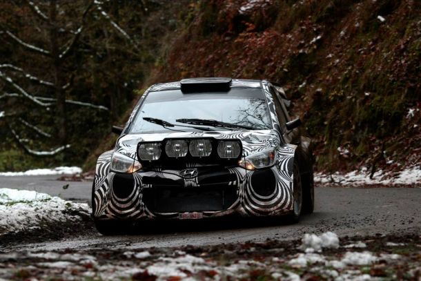 Neuville ya "testea" con el Hyundai i20 WRC