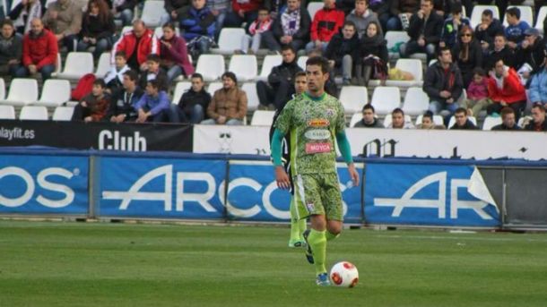 Sergio Sánchez, envergadura y altura para la defensa del Real Oviedo