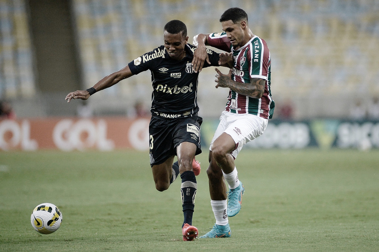 Fluminense e Santos empatam sem gols na abertura do Brasileirão 2022