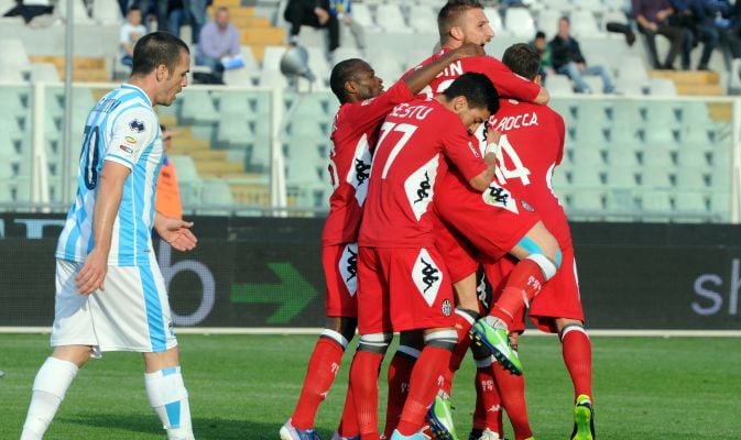 El Pescara cae con polémica y se asoma a la Serie B