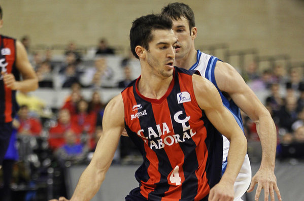 Pau Ribas se desvincula del Caja Laboral y firma con el Valencia Basket