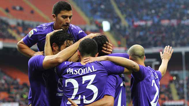 La Fiorentina pasa por encima de un Milan sin recursos