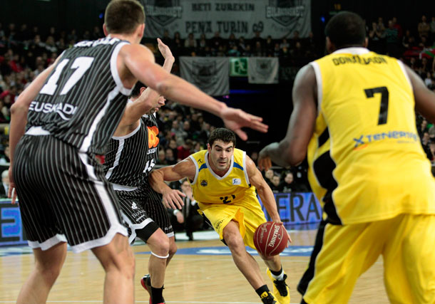 CB Canarias - Uxue Bilbao Basket: sumar para conseguir el objetivo