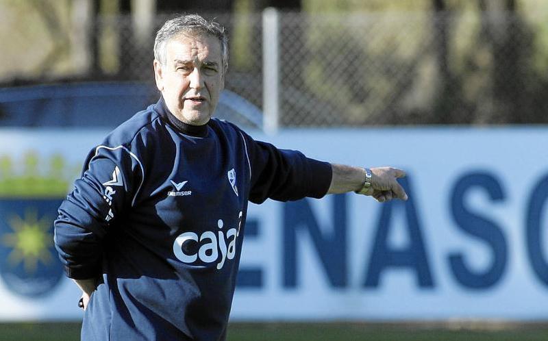 Quique Hernández dejará la S.D. Huesca Quique Hernández dejará la S.D. Huesca