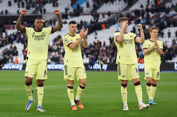 West Ham 1-2 Arsenal: Arsenal weather the storm to claim all three points at the London Stadium