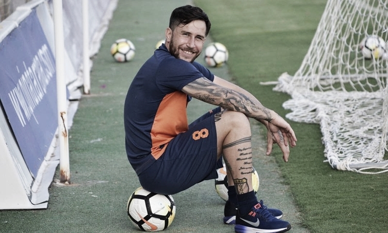 Sport anuncia contratação do meia argentino Jonatan Gomez, ex-São Paulo Sport anuncia contratação do meia argentino Jonatan Gomez, ex-São Paulo