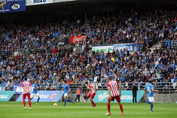 El Oviedo pierde sus opciones de playoffs ante el filial de su eterno rival