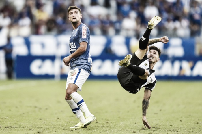 Cruzeiro e Santos duelam na Vila Belmiro visando os primeiros lugares