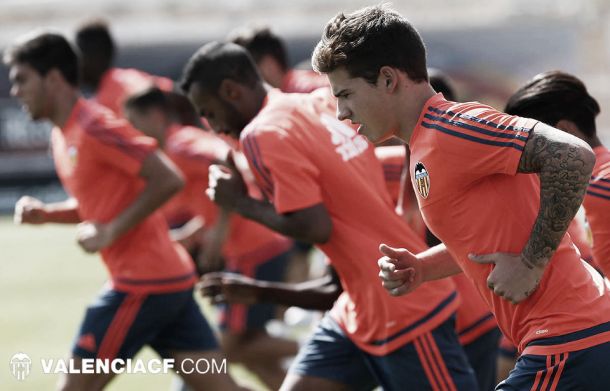 Valencia inicia preparação para temporada 2015/16