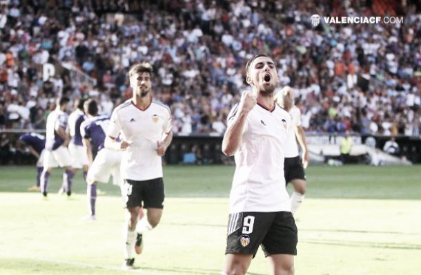 Valencia tem grande atuação e vence Espanyol no Mestalla