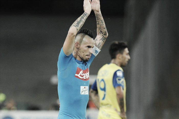 Hamsík comemora vitória do Napoli sobre Chievo com marca pessoal de cem gols pelo clube