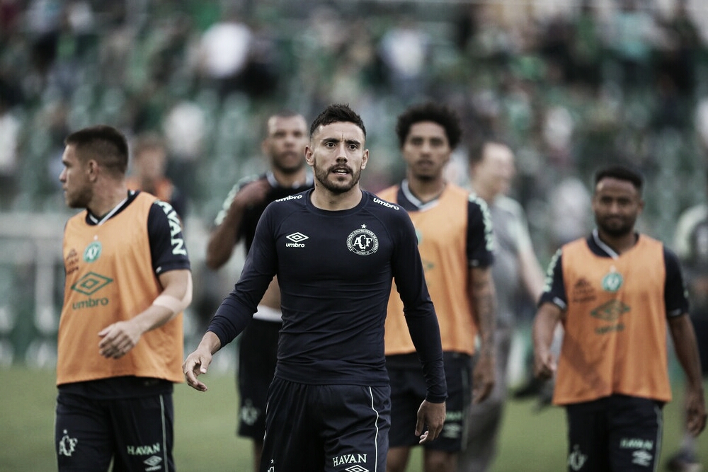 Com três novos desfalques, Chapecoense inicia preparação para enfrentar o Vitória Com três novos desfalques, Chapecoense inicia preparação para enfrentar o Vitória