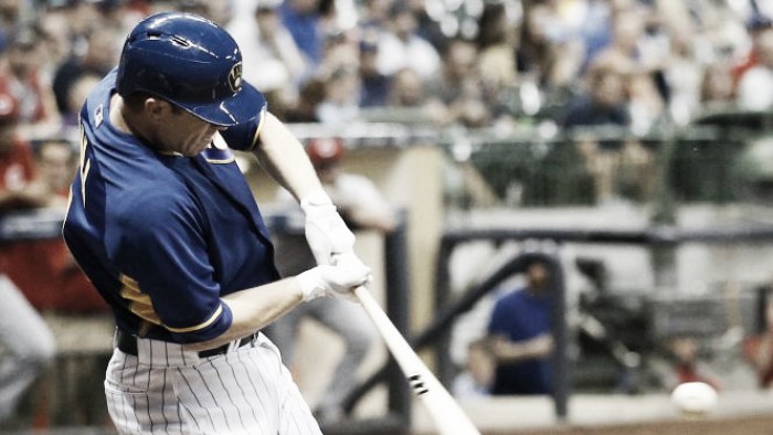 Boston Red Sox trade two prospects to Milwaukee Brewers; acquire Aaron Hill
