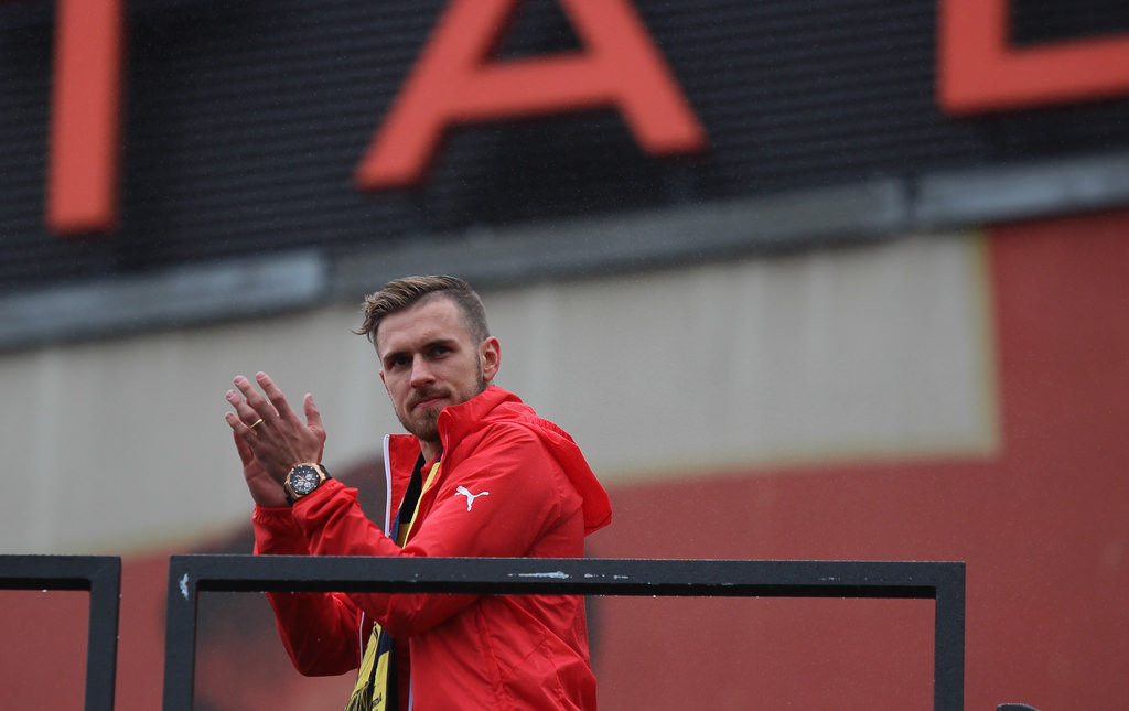 Arsenal forced to listen to January offers for Aaron Ramsey