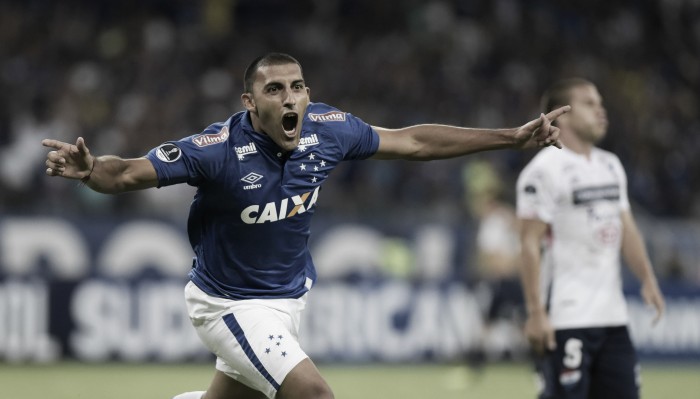 Ábila sai do banco e garante vitória do Cruzeiro diante do Nacional-PAR pela Copa Sul-Americana